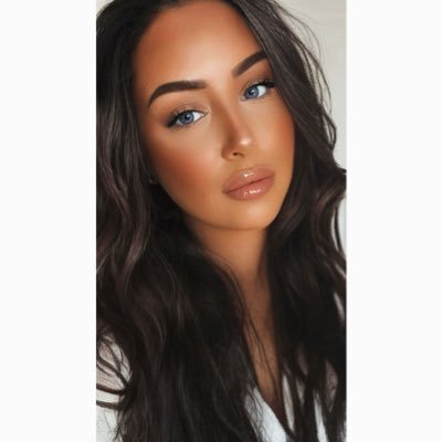 It’s “eefa.” | The Arsenal ♥️ | Love Özil, hate bastards. | 🪽🪽 Ronaldinho, Nas, & Sade Adu enthusiast. 🇮🇪