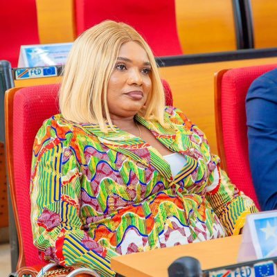 Licenciée en communication des organisations, la maman de plus démunis et votre Lisap’onge chez bino, Dg de son entreprise la marque K3 Style.