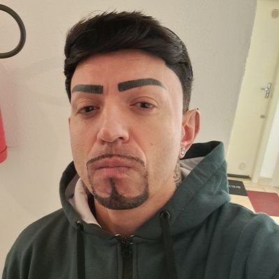 Exibicionista
34anos
20cm
Casado
N Gravo Mais (Opesentado)