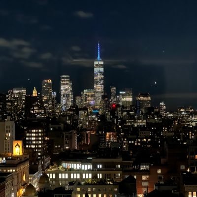 AversAveJ's profile picture. Everyday things change but basically they stay the same- Dave Matthews