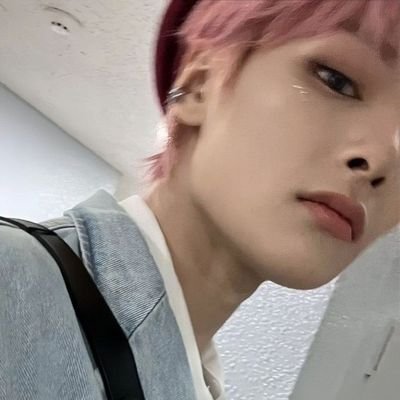 jsgneurot1ca_'s profile picture. Soy una chica que le aterra su futuro y le encanta expresar sus frustraciones en internet