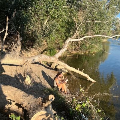 Kamoleonica's profile picture. 