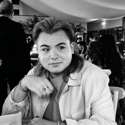 karmagrama_'s profile picture. Amante de la política y los debates; mi sueño es conseguir entrar en algún momento de mi vida al mundo político como asesor o congresista.