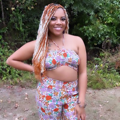 this is my safe space 💭 . || ja’mirs mommy 💙 || IT GIRL 💋 || IG:fineass.tae_ 💕