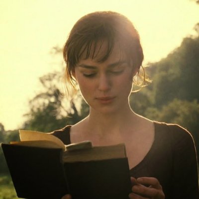 aleynasverse's profile picture. 