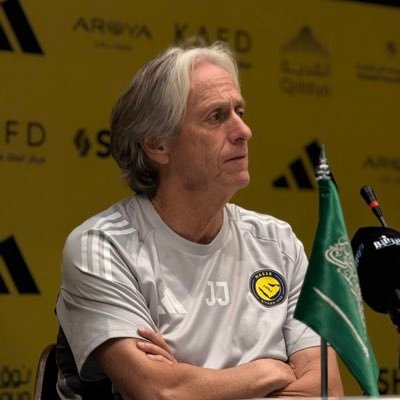 في راسي الثابتـ شموخ المماليـگ 🌟.