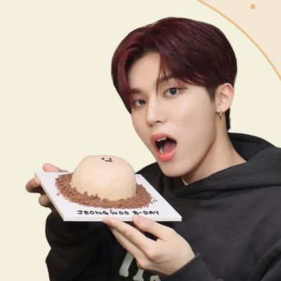 เน้นหวีดเน้นแจกเน้นขายเด็กๆ💎
ด้วยรักและเอ็นดูเด็กสมบัติเป็นพิเศษ🦔🍀🐯🐨🐭🦁🤖🦊🐰🦋🐺🐮
#แม่น้องจองจองรีวิวงับ