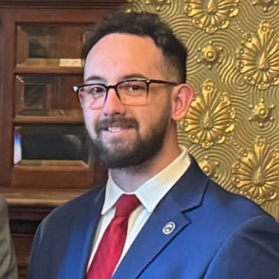 lukegentile21's profile picture. Half Italian 🇮🇹, Half Irish 🇮🇪, 100% American 🇺🇸. Big hockey guy 🏒.