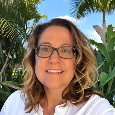 Licensed since 2004, selling Real Estate in South Florida. former Owner of Serafina Realty for 15 years☀️ now Broker Associate with RE/MAX Direct #realtor