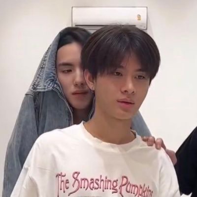 aeyaueyaeiloveu's profile picture. 🤜🏻💘🔝 #PHUTATCHAI #THAIchayanon  + #NCTDREAM