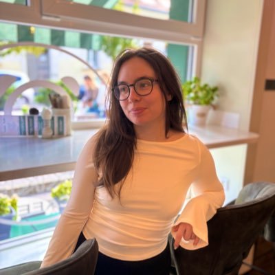 ♟ #chess player 🎙️@chesscom partner and Twitch affeliate streamer 📚Computer Engineer student in Budapest #chesspunks Opinions expressed here are my own