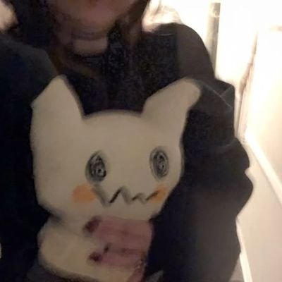 i cycle through fandoms, mind the rambling; three bats in a trenchcoat ˖°🦇ִ ࣪𖤐 ˗ˏˋ ꒰ writer, gamer, cryptid droid • stream mondays @ 2pm eastern ↷ ꒱ ˎˊ˗