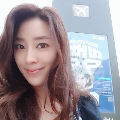 cbatad's profile picture. 台日混血🌏，喜歡用腳步丈量世界✈️，健身💪與高爾夫⛳讓我充滿活力。專注於美容醫療器械研發與國際貿易💼，將專業與創新結合，讓美麗更有力量。人生就像一場旅程，期待與你共同前行，遇見更好的自己✨！