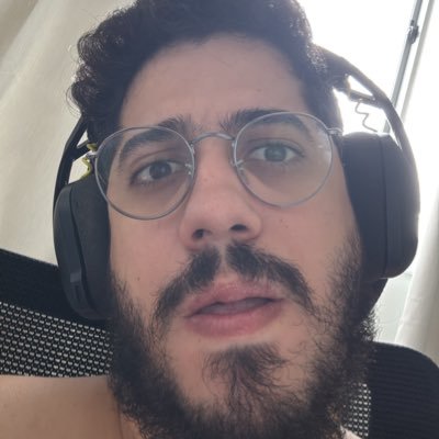 desenvolvedor backend pleno e cansado (e casado) gosto de cervejinha as sextas feiras e de jogar de leve