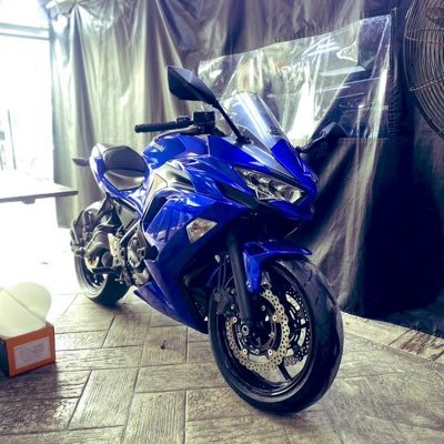 talkoutalker's profile picture. Sports, peaks, and two wheels that set me free. 🏔️🏍️ Gamzyn via Meta