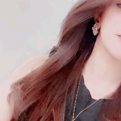 وكلُّ النَّاس يا أمّي ميــَـاهٌ و وحدكِ زَمزمٌ يروي فُؤادِي...!!💙
.