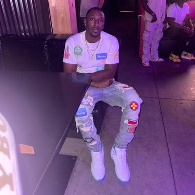 LazyN_Athletic's profile picture. SC: Salute_me