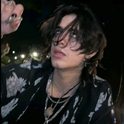 ValmYhearts's profile picture. @danielgaaal_ 
@ROBERTOSARACHOS
sadbrainsadmind