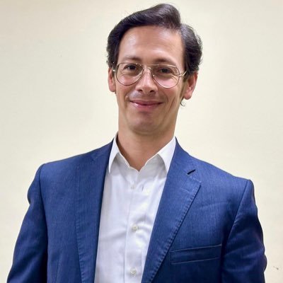 SoyWilliamIvan's profile picture. - Abogado 
- Economista
- Mg en Derecho Económico 
- Phd(c) en Derecho
- Docente universitario y consultor.