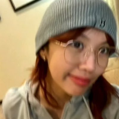 maloi, kung hindi ako ang para sa’yo sana ikaw ang para sa’kin HEHEHE | walo