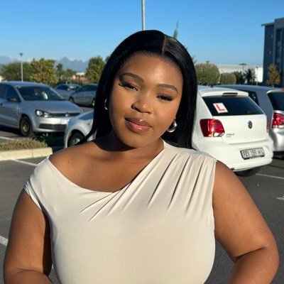 simvu_tshuku's profile picture. 