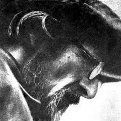 ‘‘He who obeys himself, commands. this is the nature of living beings’’.
F. Nietzsche