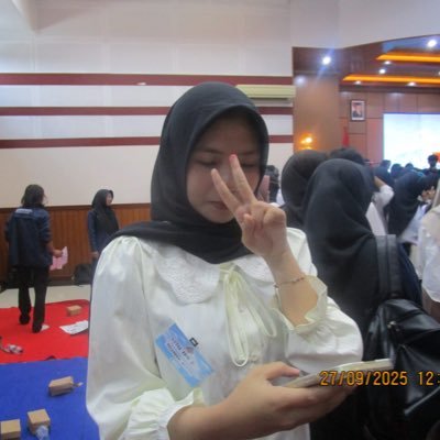 aisyangitu's profile picture. isinya gitu aja