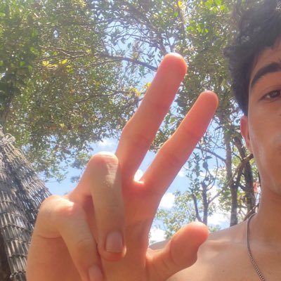 derlyschavez_'s profile picture. 