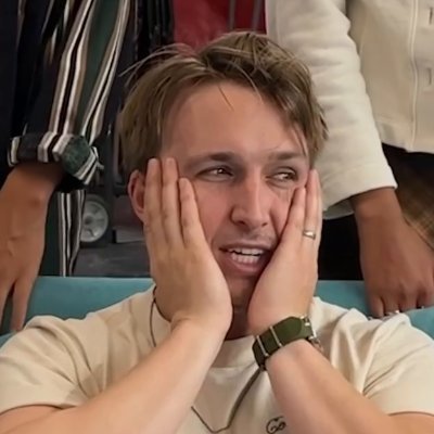 toppsessed's profile picture. if i HAVE to tell whats up with me:
toppsessed shayniac
he/him | 19 (...ik) | gay just for shayne | thristy tweets⚠
yea hes all i need but guys i do like smosh!