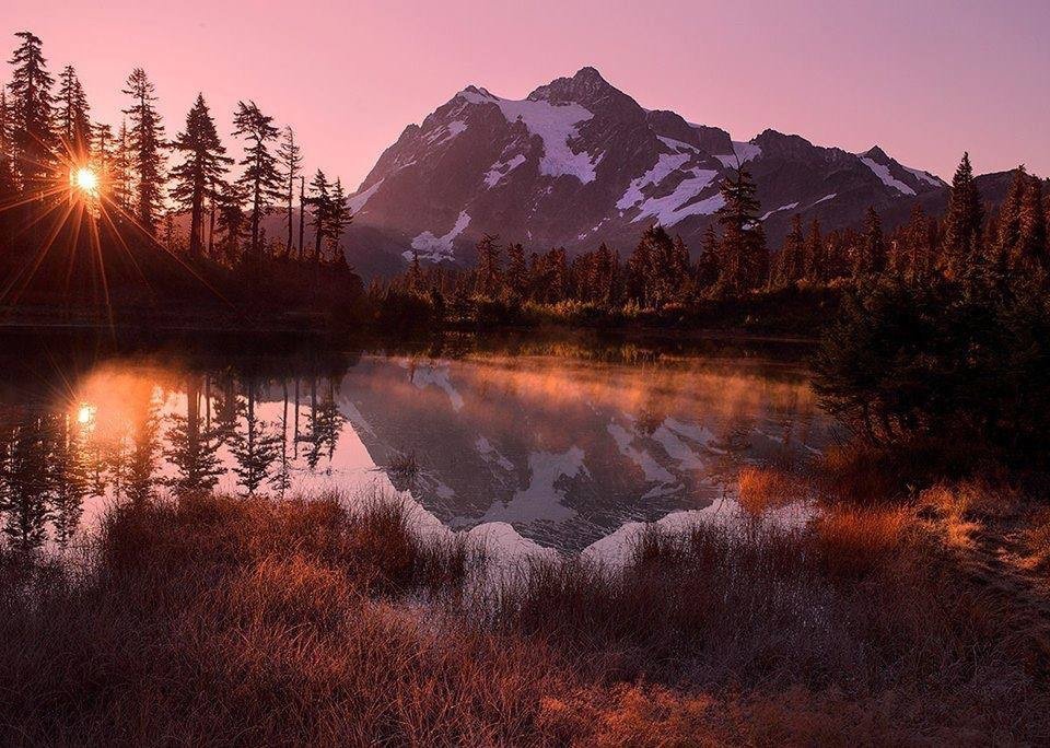 h3reandthere's profile picture. 