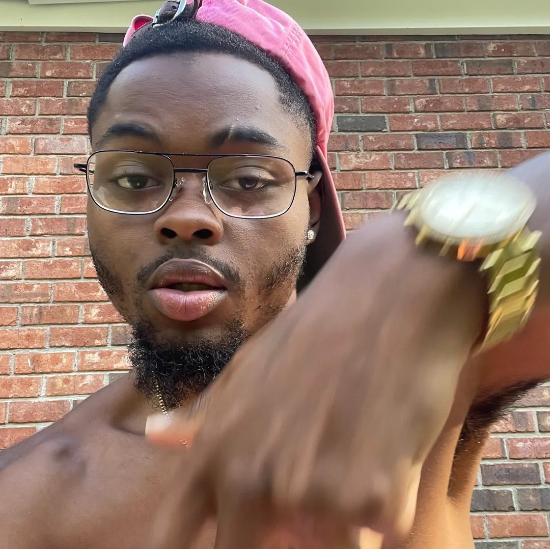 kluv2002's profile picture. 