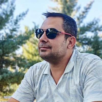 hkocakk's profile picture. Ne deyim ki şimdi bilemedim.