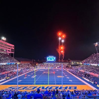 Cosmic14x's profile picture. I have friends everywhere • 28 • he/him • #BleedBlue • #ForTheShoe • #HeatCulture