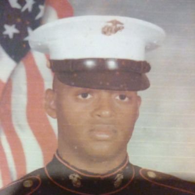 Marine, Constitutionalist, Christian. Voted 3 times for Trump, so I have the right to critique him when he defies the base!🇺🇸