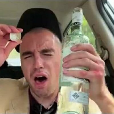 revradio09's profile picture. hiii this is my priv i think hiii!!! if we're moots then i will most likely accept you