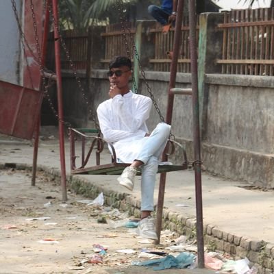 Mobarak88054's profile picture. 