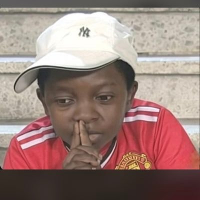 unrealistic dreams are destructive but I’ll still chase them 🤝🚶