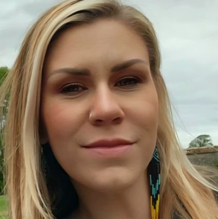 a sometimes funny, gemini, bartender, nap taker, avid tv watcher, movie and music enthusiast that Corey Feldman called silly once. hot takes. liberal scum.💚