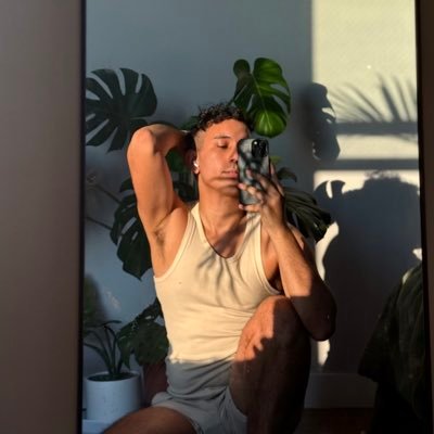 juiciecabousie's profile picture. 26 | aries | hot dad enthusiast