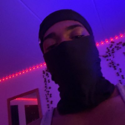 yung n turnt 🤟🏾dm’s are open hmu for vids | snap- dyll2reall