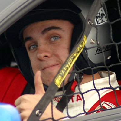 dyke with many opinions on frankie muniz. priv @humilithons