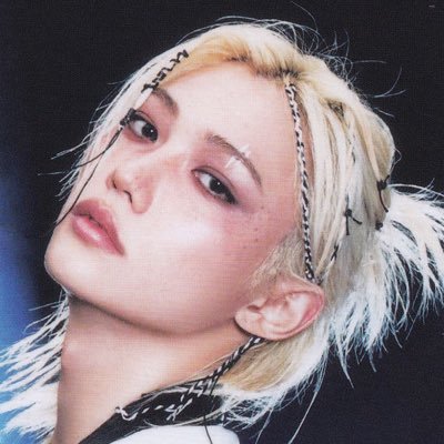 Astrea_fuckit's profile picture. you wanna take a skate on the ice inside my veins? ❄️