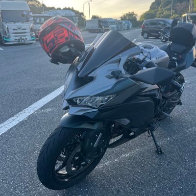 35年ぶりにリターン 🏍️ ninja400→ZX4 R SE →ZX4R SE🙆♀️ソロツーメイン😅無言フォロー失礼します☺️