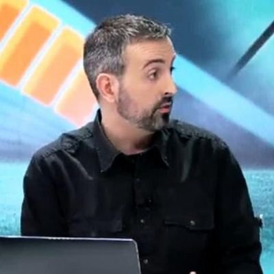Técnico Deportivo en fútbol ⚽
| Analista 📊 | Scout en formación 🔎 |
Narrador y comentarista en @RadioMARCA, @DirectoGol y @Primera_RFEF🎙️|