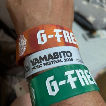 MMlR6oWOTJoMFDD's profile picture. 