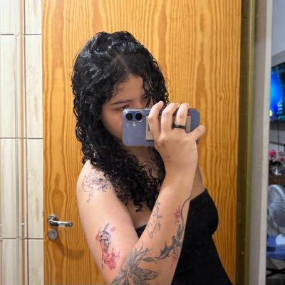 jofobica's profile picture. claraboia