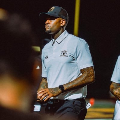 LOCKED ON #49ERS 🎙️ | @StaggStateFB Head Coach 👑 | Washed NFL/AFL Corner Back