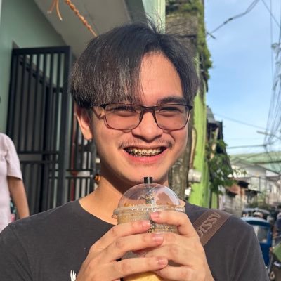 ymerejlari's profile picture. just a smol boy