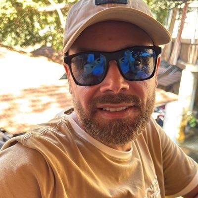 MaalikiFadi1's profile picture. Passionate soul spreading positivity & chasing dreams. Lover of all things creative, music enthusiast, and adventure seeker. 🌟 #DreamChaser