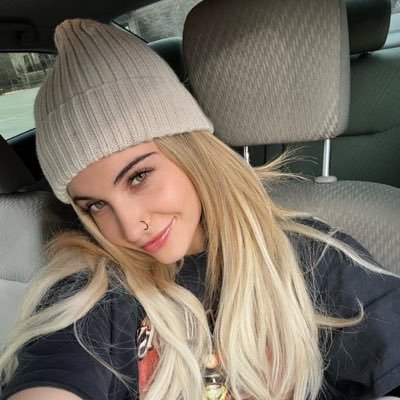 TeannaTrum37424's profile picture. 🌸 Believe in yourself, always…💫 Don’t wait for opportunity, create it.